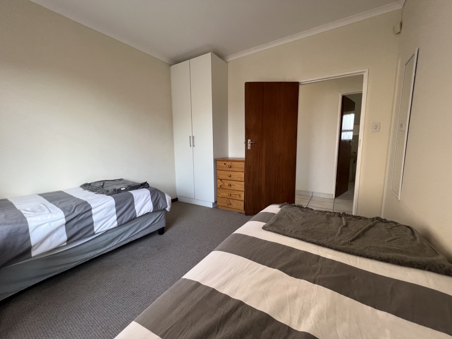 4 Bedroom Property for Sale in Wavecrest Eastern Cape